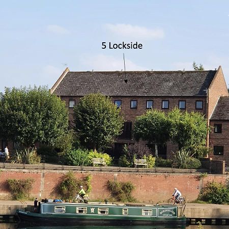 5 Lockside *Free Private Parking* *City Centre* York Dış mekan fotoğraf