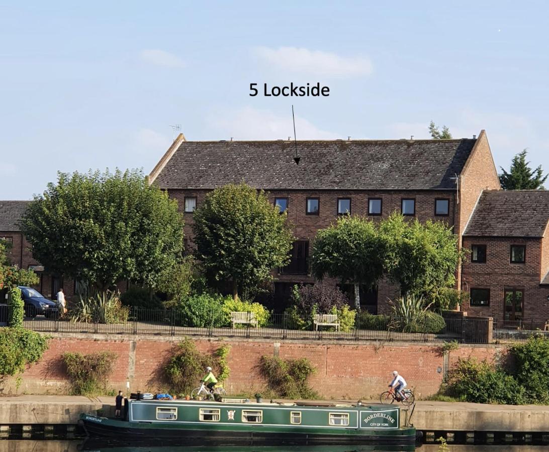 5 Lockside *Free Private Parking* *City Centre* York Dış mekan fotoğraf